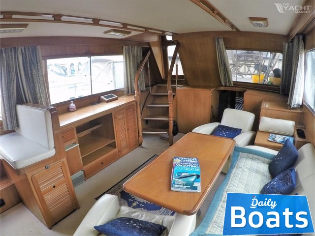 1990 Trader 54