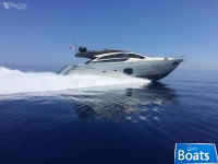 Pershing 82