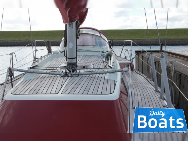 1981 Dehler 37