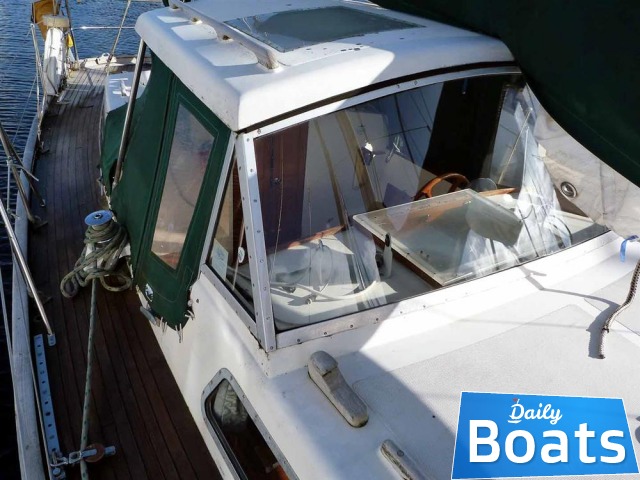 Buy 1971 Nicholson 38