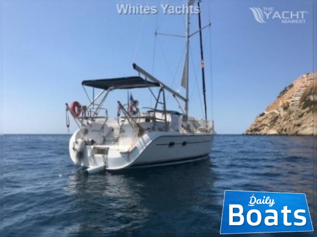 Buy 2005 Hunter 41 Deck Saloon
