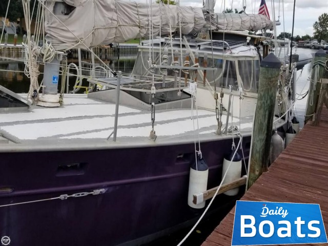 Köpa 1985 Custom 44
