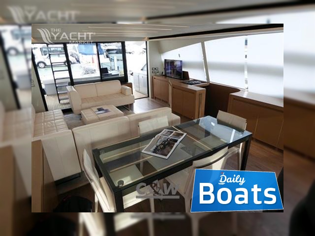 2014 Pershing 82