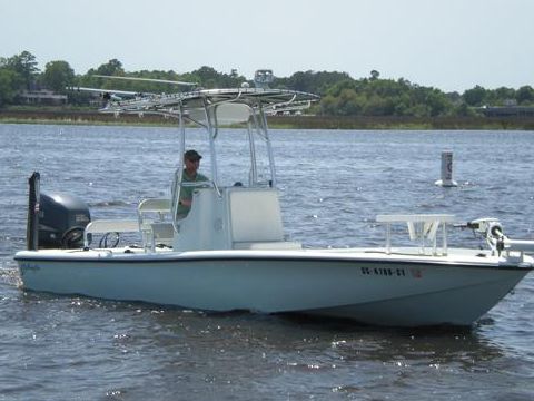 Yellowfin 24 Bay Boat