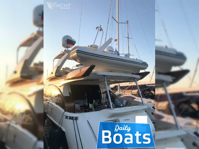 2005 Azimut Evolution 68