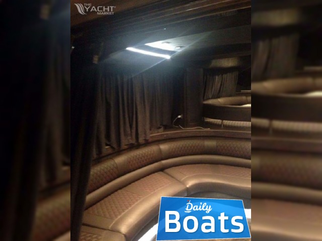 2005 Azimut Evolution 68