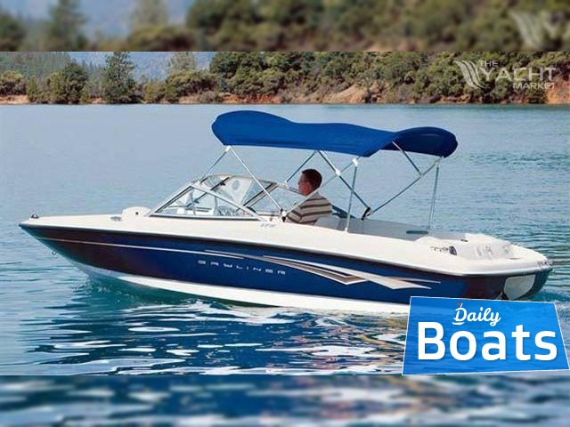 Прогулочный катер Bayliner