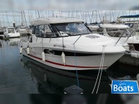 Beneteau Antares 880