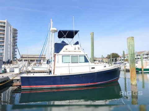 Cape Dory Flybridge