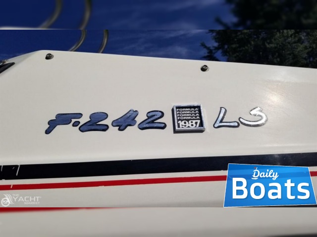 1987 Formula 242 Ls til salg