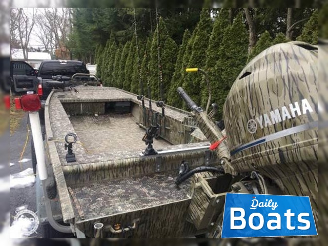 Buy 2014 Prodigy 1854 Step Hull