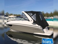 Regal 28 Express Cruiser