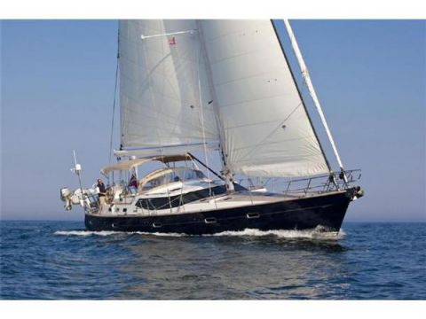 Discovery Yachts 67