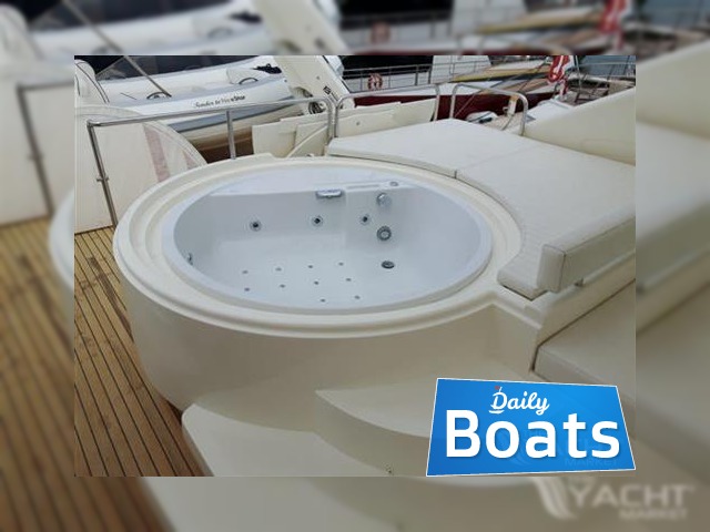 2009 Ferretti 830 for sale