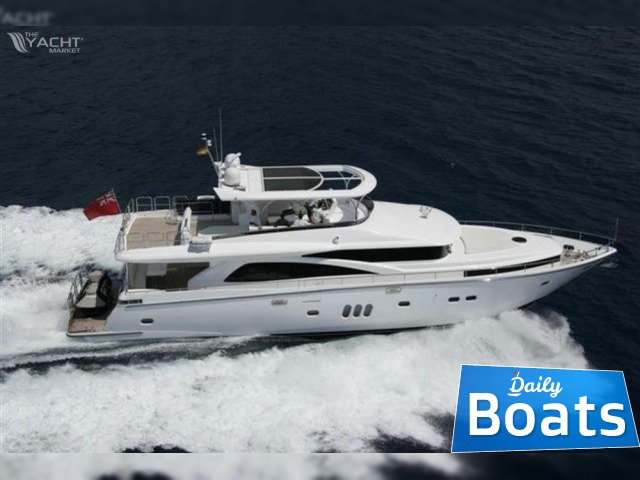 2019 Johnson 80 Flybridge