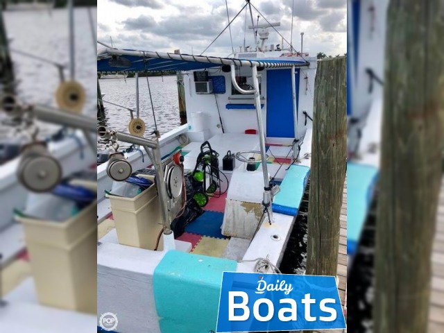 1974 Luhrs 32