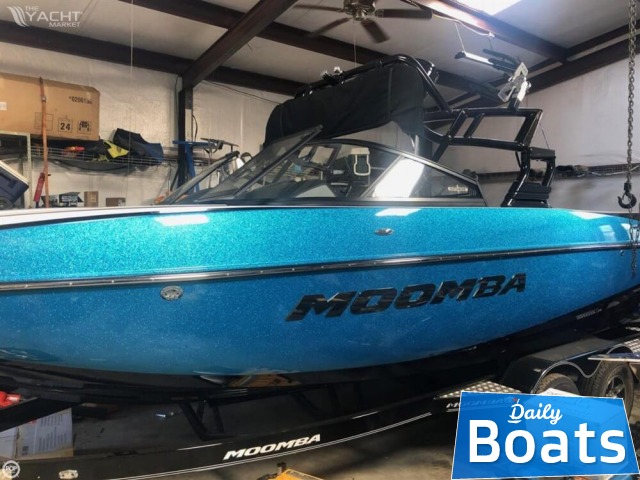 Köpa 2018 Moomba Craz