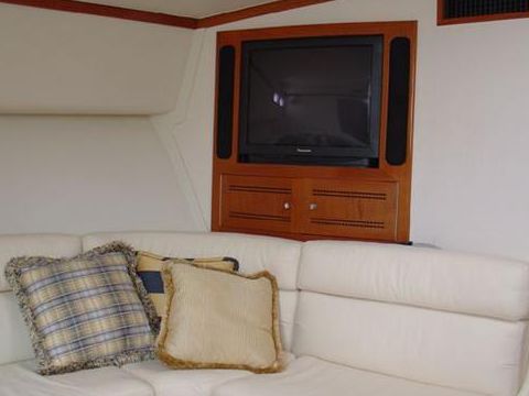 2000 Cabo 45 Express
