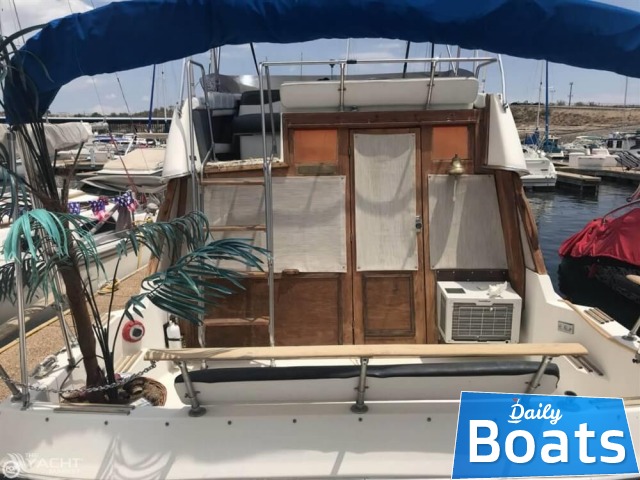 1985 Bayliner 2850 Command Bridge satın almak