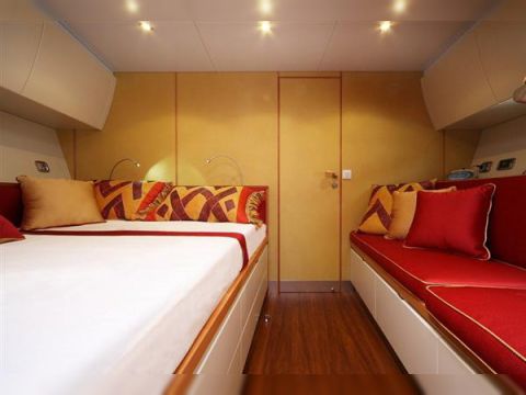 2008 Maxi Dolphin Md51