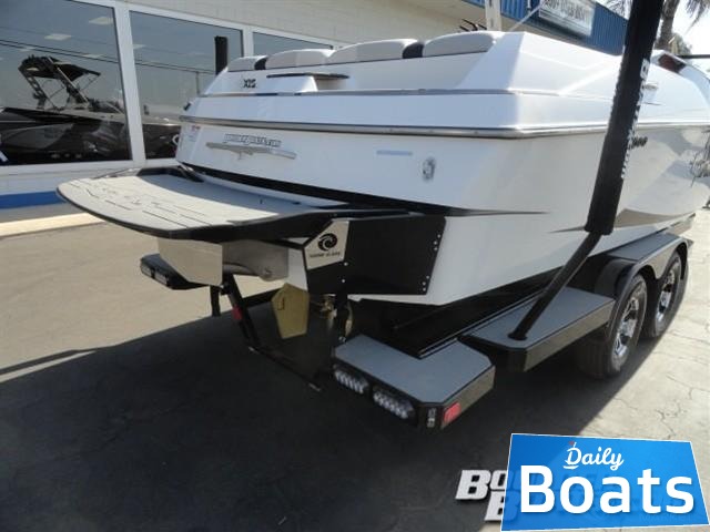 2018 Axis A24 til salg