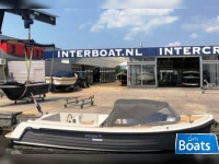 Interboat Intender 820