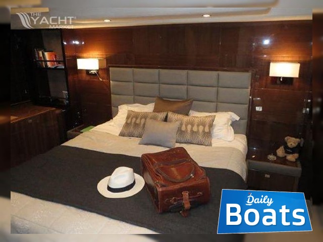 2013 Princess 64
