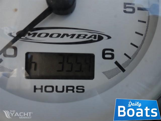 2005 Moomba Outback in vendita