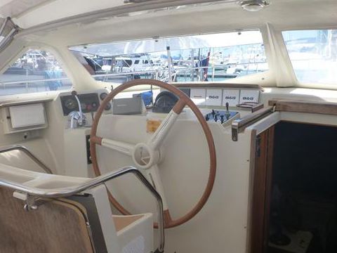 Buy 2001 Amel Super Maramu
