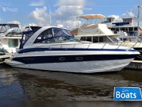 Crownline 330