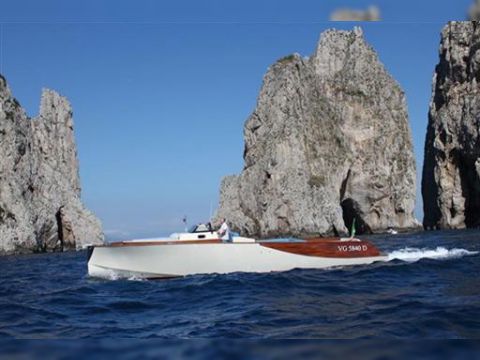 Wooden Boat 40
