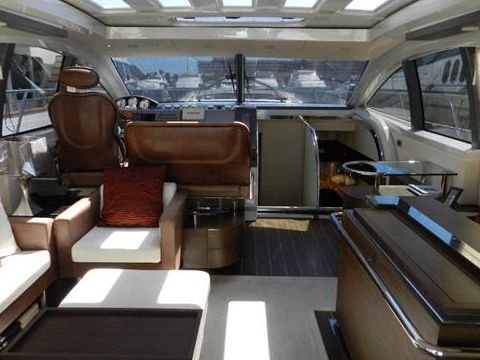 2005 Azimut 68S