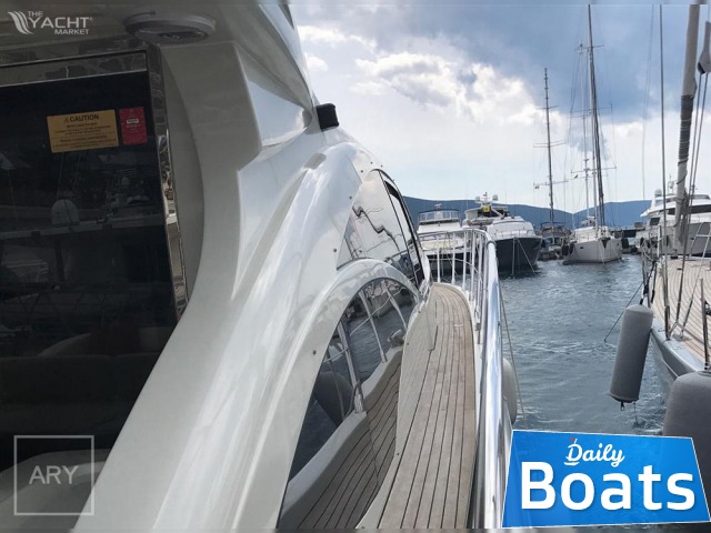 Buy 2009 Azimut 68S