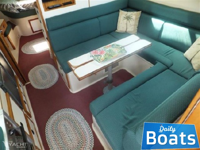 2002 Albin 32+2 Command Bridge