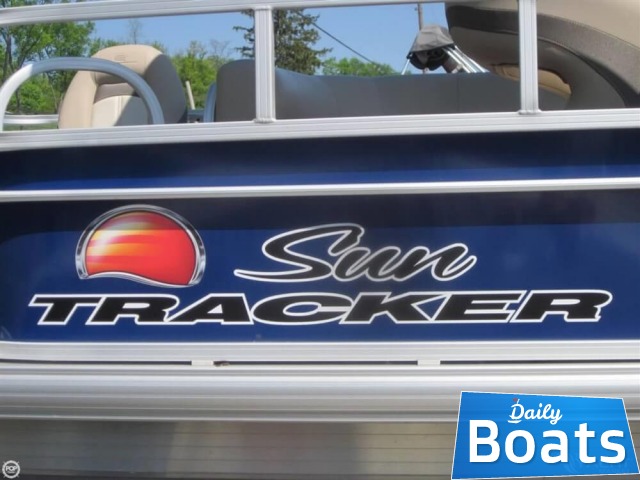 Buy 2016 Sun Tracker Fishin Barge - 20 Dlx