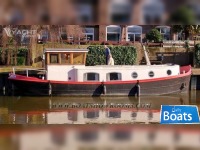 Piper Dutch Barge