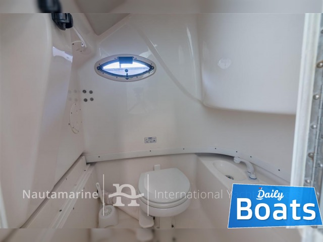 2007 Robalo R240 Center Console for sale. View price, photos and Buy ...