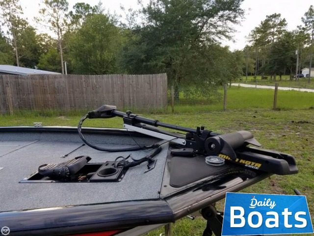 2017 Tracker 175 Txw