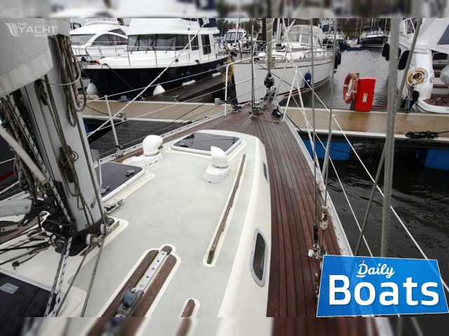 2001 Rustler 36 на продажу