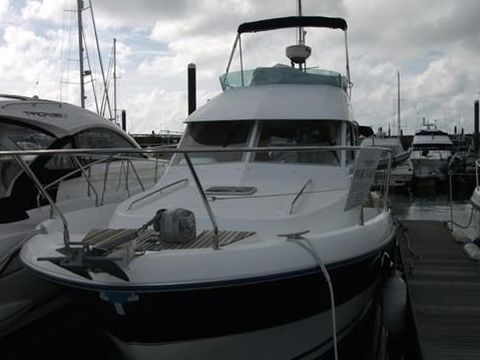 Beneteau antares 11 fly. Antares 10. Бенету антарес. Antares 10. Antares 10.