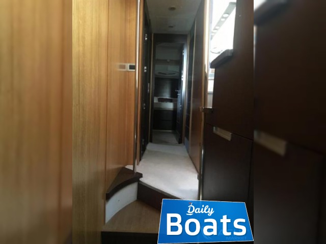 2006 Azimut 68S