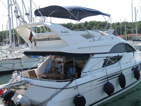 Osta 2005 Fairline Phantom 46