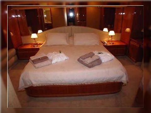 2001 Ferretti 80 til salg