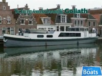 Luxe Motor 28m