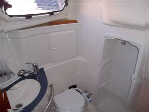 2006 Bavaria 33