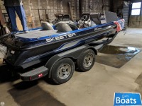 Skeeter Zx 200