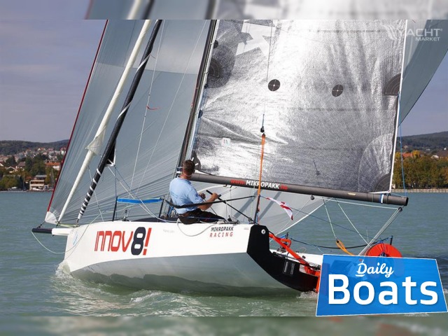 2013 CODE8 Yachts Race (Full Carbon) in vendita