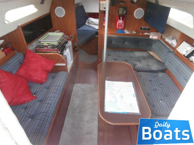 Buy 1984 Hunter Delta 25