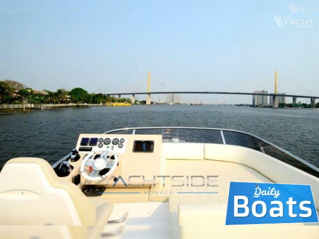 2014 Azimut 64