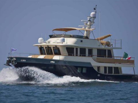 President 660 Expedition Yacht